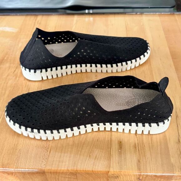 Isle Jacobsen Black Tulip Slip Ons. Size 40/US 9.5-10 - Picture 6 of 9